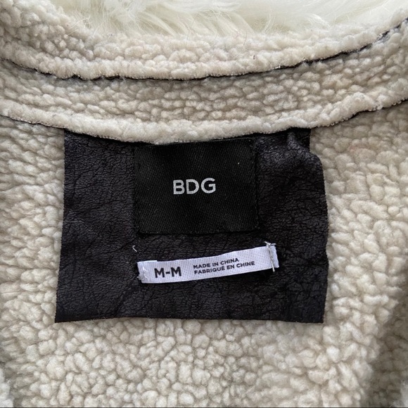 BDG sweater coat sz M - Picture 4 of 4